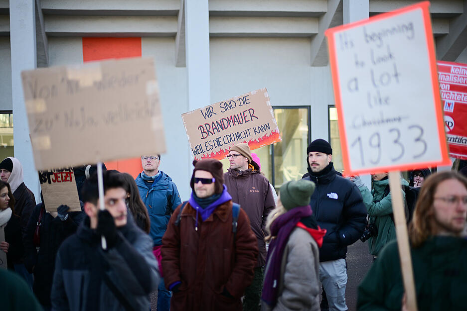 Elf Kundgebungen haben sich zum CDU-Parteitag am Montag angekündigt. Elf Kundgebungen haben sich zum CDU-Parteitag am Montag angekündigt.