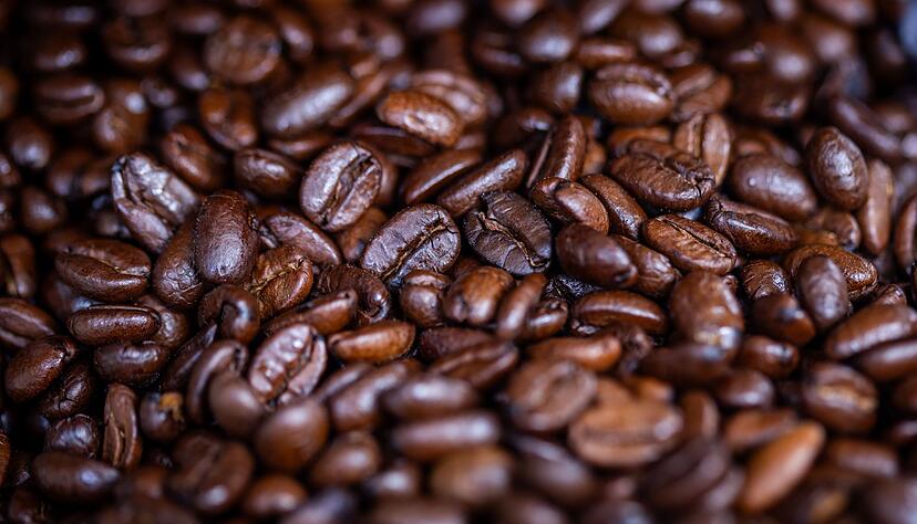 Umfragen zufolge trinken 68 Prozent der Menschen in Deutschland t&auml;glich Kaffee, 15 Prozent mehrmals w&ouml;chentlich. (Archivbild)