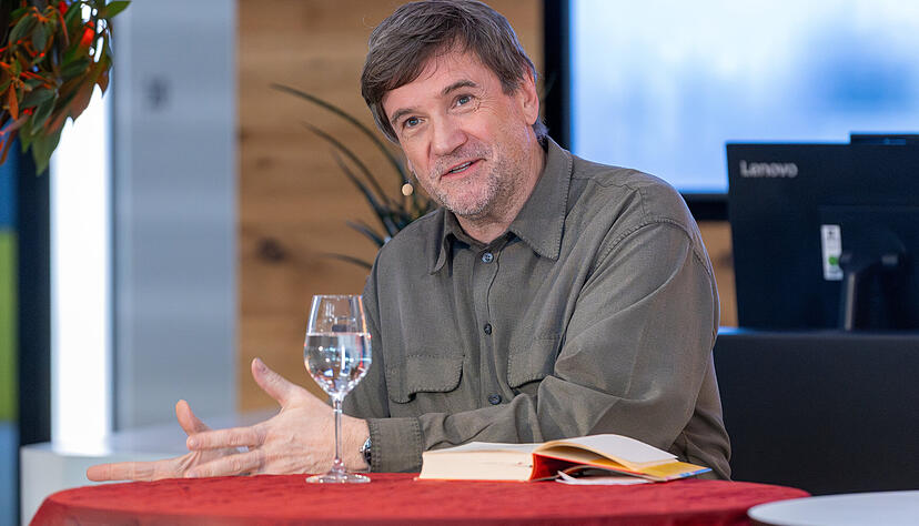 Auf den Spuren von Laurence Sterne und dessen &bdquo;Tristram Shandy&ldquo;: Schriftsteller Markus Orths.