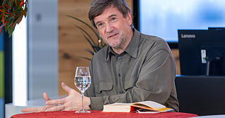 Auf den Spuren von Laurence Sterne und dessen &bdquo;Tristram Shandy&ldquo;: Schriftsteller Markus Orths.