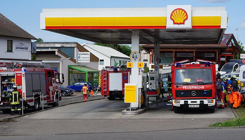 Die Feuerwehr ist mit einem Großaufgebot in Affaltrach. Die Feuerwehr ist mit einem Großaufgebot in Affaltrach.