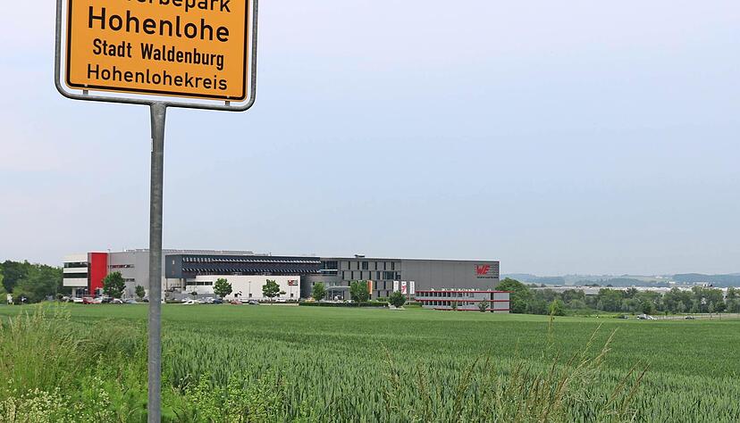 Nachdem hier südlich der A6 bereits Ende ist, vergrößert sich das interkommunale Gewerbegebiet nun nördlich: Doch es regt sich Kritik am Flächenfraß.
Foto: Archiv/Reichert Nachdem hier südlich der A6 bereits Ende ist, vergrößert sich das interkommunale Gewerbegebiet nun nördlich: Doch es regt sich Kritik am Flächenfraß.
Foto: Archiv/Reichert