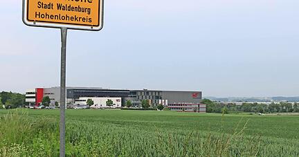 Nachdem hier südlich der A6 bereits Ende ist, vergrößert sich das interkommunale Gewerbegebiet nun nördlich: Doch es regt sich Kritik am Flächenfraß.
Foto: Archiv/Reichert Nachdem hier südlich der A6 bereits Ende ist, vergrößert sich das interkommunale Gewerbegebiet nun nördlich: Doch es regt sich Kritik am Flächenfraß.
Foto: Archiv/Reichert