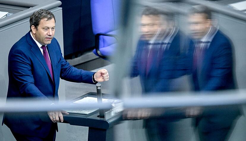 Finanzminister Klingbeil verteidigte seinen Etat im Bundestag.