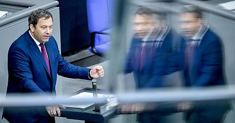 Finanzminister Klingbeil verteidigte seinen Etat im Bundestag. Finanzminister Klingbeil verteidigte seinen Etat im Bundestag.