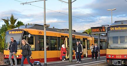 Die S4 erfährt in Leingarten regen Zuspruch. Jetzt ärgert es Bürger, dass die Bahn die Stadt seit dem Fahrplanwechsel nicht mehr so oft davon bedient.
Foto: Archiv/Kostner