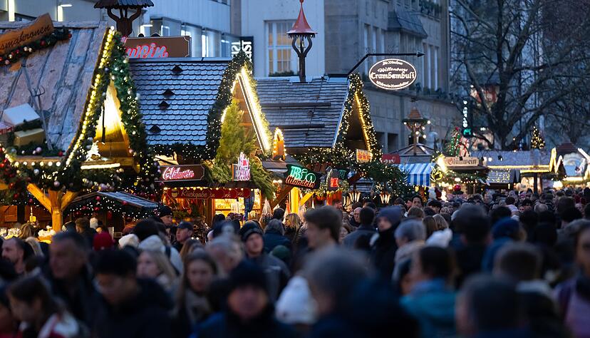 In vielen deutschen Innenstädten war am vergangenen Freitag viel los - wegen der Weihnachtsmärkte und dem Aktionstag Black Friday.