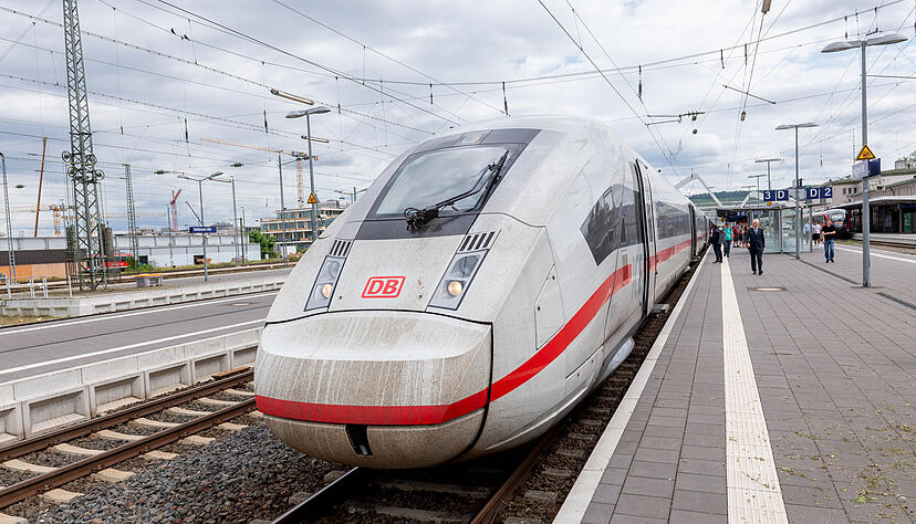 Ab 15. Dezember wieder Regionalbahnhof: Der ICE hält nur vorübergehend in Heilbronn. Ab 15. Dezember wieder Regionalbahnhof: Der ICE hält nur vorübergehend in Heilbronn.