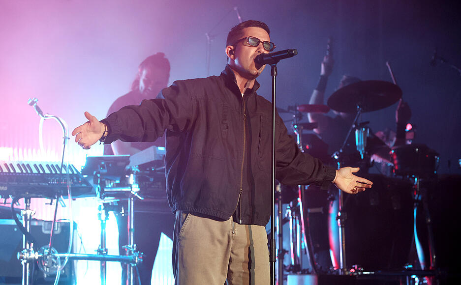 Bereits 2024 hat Nico Santos die Fans in der Region Heilbronn-Hohenlohe mitgerissen – damals beim Würth-Open-Air. Am Samstagabend stand er als Headliner bei Haigern Live auf der Bühne.