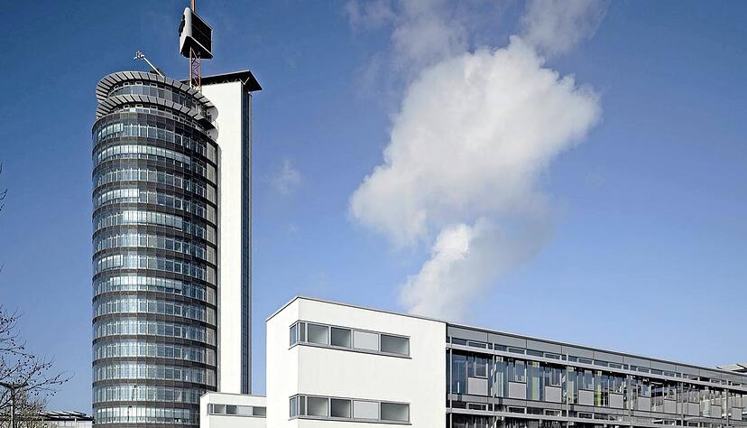 Der sogenannte TDS-Turm wurde im Oktober 1999 vom gleichnamigen IT-Dienstleister bezogen. Offen ist, wie lange er noch drin bleibt.