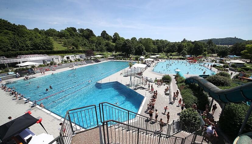 Das Mineralfreibad Oberes Bottwartal hat seinen Pool an Festangestellten f&uuml;r die anstehende Saison 2025 besetzt. Bei der Beckenaufsicht leisten Rettungsschwimmer des TGV Beilstein, des DRK und der DLRG Oberstenfeld wertvolle Dienste. Deshalb gibt es keine Einschr&auml;nkungen beim Angebot und den &Ouml;ffnungszeiten.