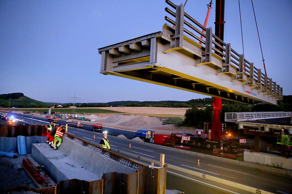Ersatzbrücke über die Autobahn 6 bei Erlenbach