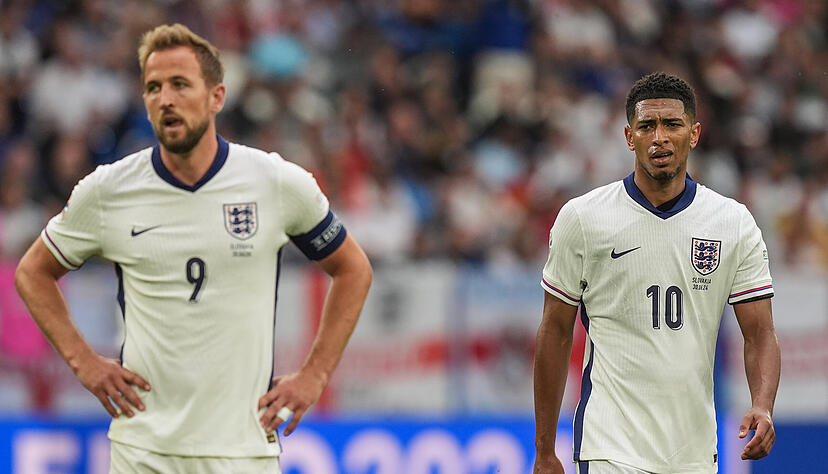 Harry Kane (l.) und Jude Bellingham können es nicht fassen: England zeigt gegen die Slowakei erneut eine schwache Leistung. Harry Kane (l.) und Jude Bellingham können es nicht fassen: England zeigt gegen die Slowakei erneut eine schwache Leistung.
