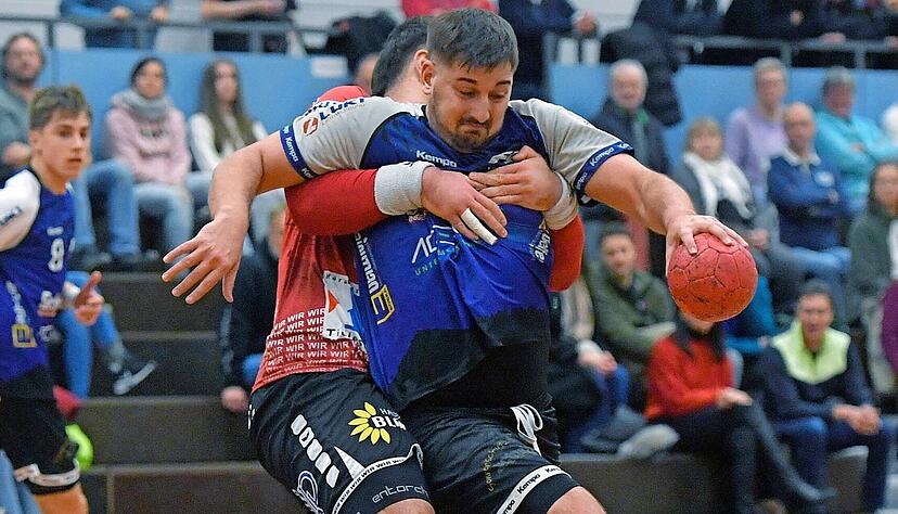 Weinsbergs Kreisl&auml;ufer Din Kandic w&uuml;hlte sich in Teningen immer wieder durch den gegnerischen Innenblock. Neun Tore und ein Extralob seines Trainers waren der Lohn. Auf Punkte musste der 24-J&auml;hrige hingegen verzichten.