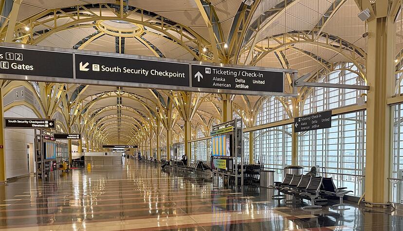 Manche Terminals waren wegen der vielen Flugausf&auml;lle menschenleer.