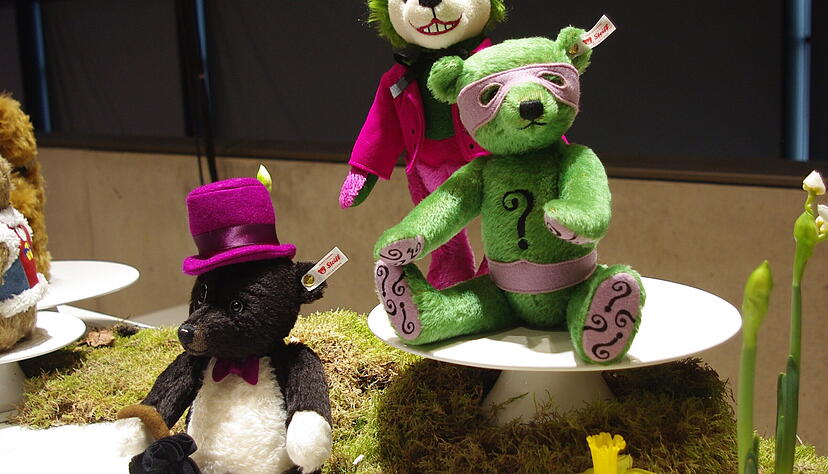Steiff-Teddys k&ouml;nnen auch anders aussehen: In diesem Jahr kommt dieser fies grinsende &bdquo;Joker&ldquo;-Teddy auf den Markt.