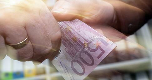 Ein Wachmann und eine Besch&auml;ftigte im Unterst&uuml;tzungsbereich der Stuttgarter Staatsanwaltschaft sollen Dienstgeheimnisse verkauft haben.