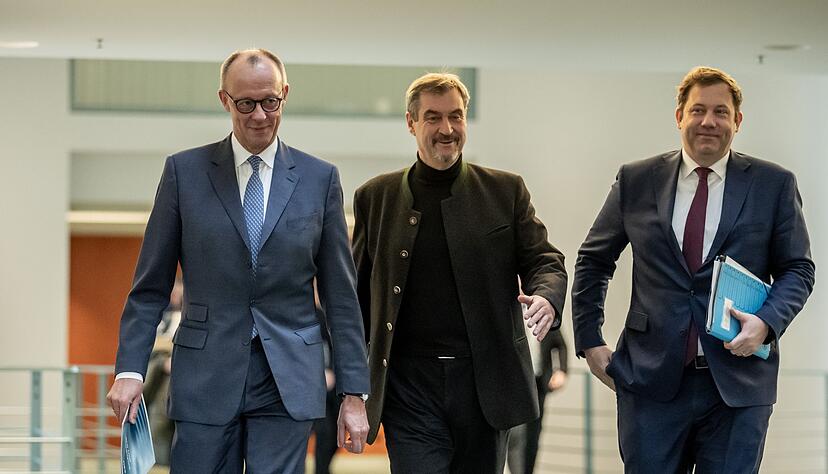 Sie haben vorgelegt, jetzt sind die jungen Abgeordneten der Union am Zug. Sie haben vorgelegt, jetzt sind die jungen Abgeordneten der Union am Zug.