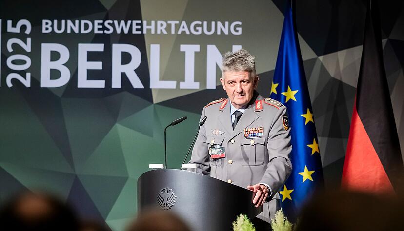Der Chef des Operativen Führungskommandos der Bundeswehr, Alexander Sollfrank: Russland hat trotz Ukraine-Krieges sehr großes Militärpotential. Der Chef des Operativen Führungskommandos der Bundeswehr, Alexander Sollfrank: Russland hat trotz Ukraine-Krieges sehr großes Militärpotential.