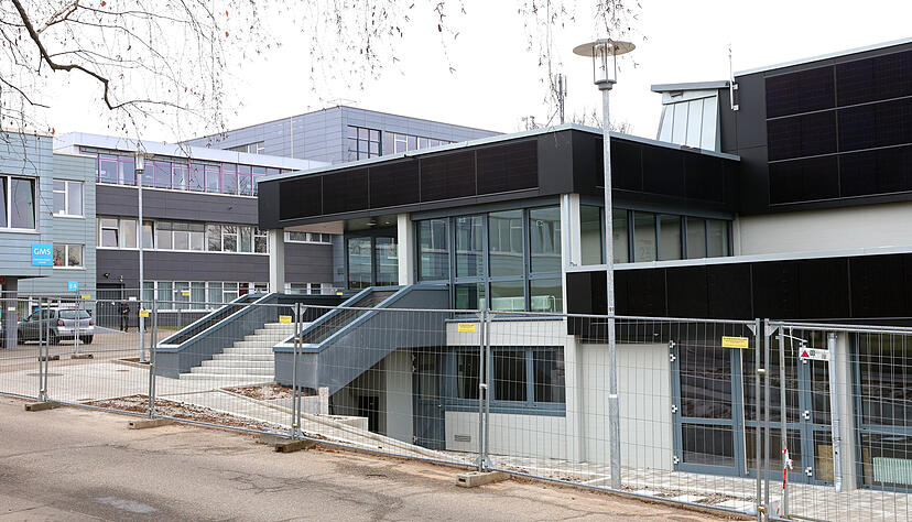 2023 wurde mit der Sanierung der Schozachtalhalle begonnen. Acht Millionen Euro kostet das Projekt. Im Etat 2025 sind 1,8 Millionen Euro dafür eingeplant.
