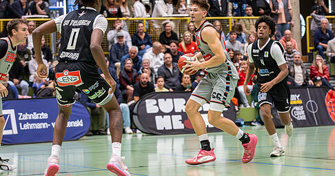 Power Forward Rasmus Menger (am Ball) verlässt die TSG Heilbronn Reds mit sofortiger Wirkung. Power Forward Rasmus Menger (am Ball) verlässt die TSG Heilbronn Reds mit sofortiger Wirkung.