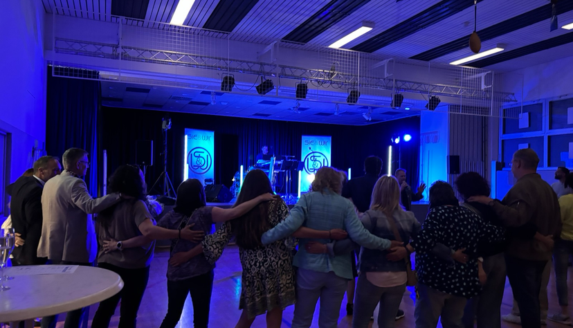 Seit 30 Jahren steht die Band aus Brackenheim auf der B&uuml;hne und engagiert sich dabei auch f&uuml;r soziale Projekte. Beim Benefizkonzert an der Kaywaldschule wird deutlich, wie Musik Menschen zusammenbringen kann.