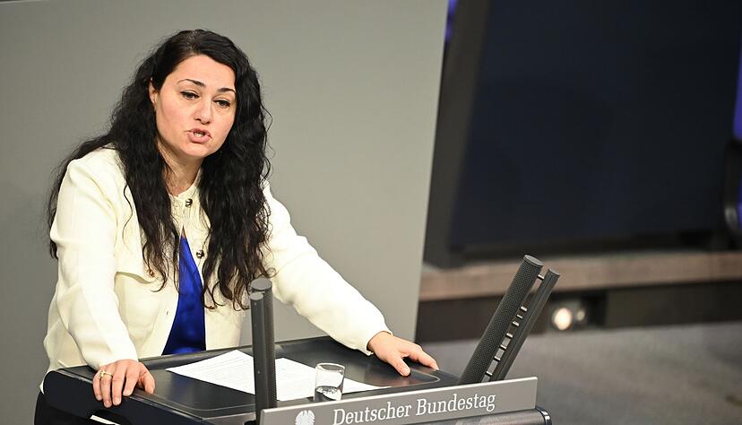 Lamya Kaddor aus Nordrhein-Westfalen ist für die Grünen seit 2021 im Bundestag. (Archivfoto) Lamya Kaddor aus Nordrhein-Westfalen ist für die Grünen seit 2021 im Bundestag. (Archivfoto)