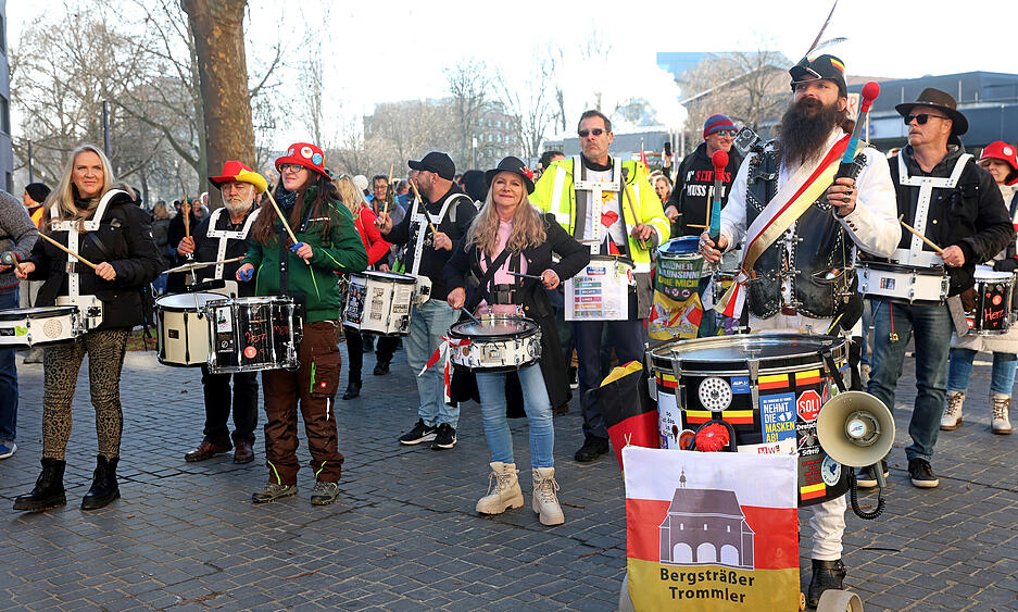 Fußmarsch und Fahrzeug-Korso: Demo gegen Ampel-Politik in Heilbronn