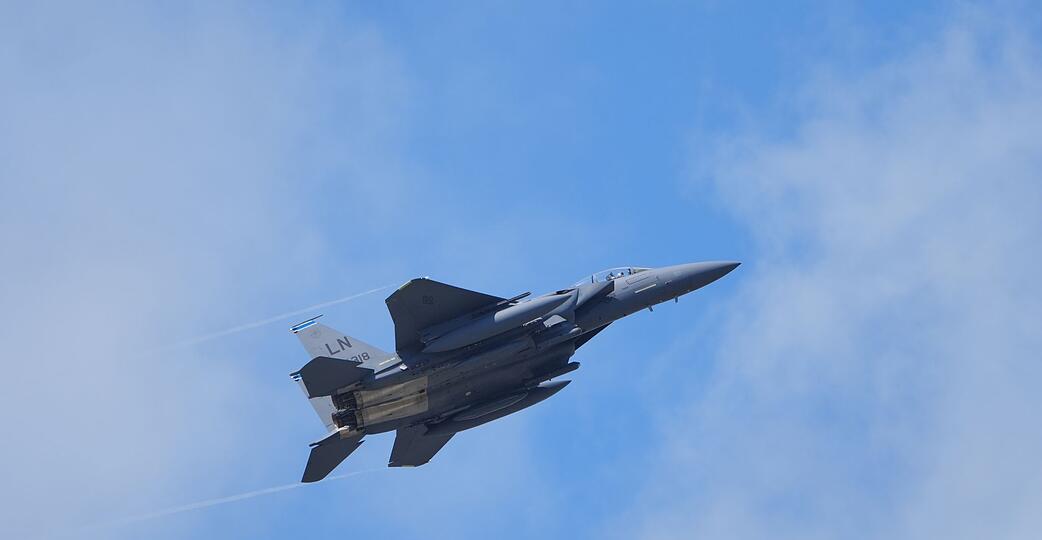 Ein Kampfflugzeug vom Type F-15E ist &uuml;ber dem Iran abgeschossen worden. (Archivbild)