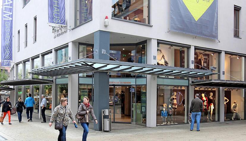 Das Modehaus von Wolfgang Palm gehört zu den größten in der Innenstadt. Jetzt hat die Geschäftsführung die Schließung angekündigt. Das Modehaus von Wolfgang Palm gehört zu den größten in der Innenstadt. Jetzt hat die Geschäftsführung die Schließung angekündigt.