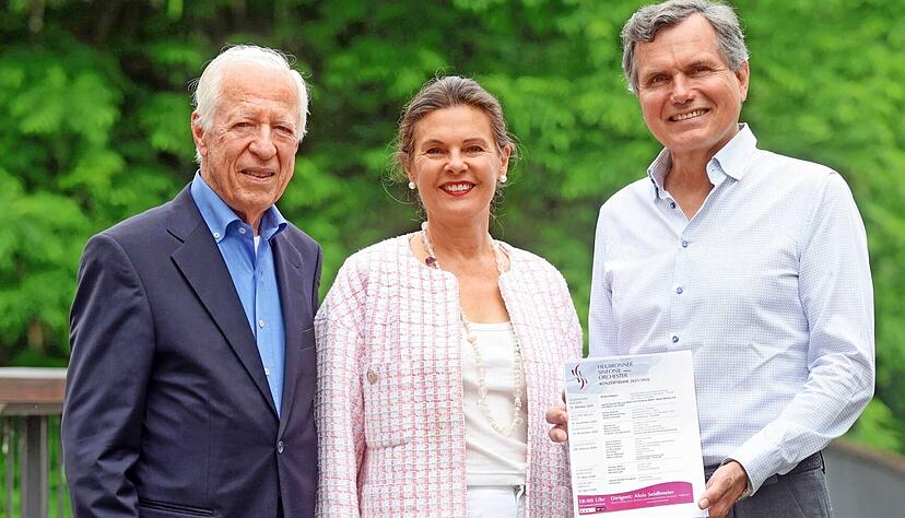 Vorfreude auf die neue Spielzeit des HSO mit sechs Konzerten in der Harmonie: (von links) Friedrich Blaschek (2. Vorsitzender), Andrea Keppler (1. Vorsitzende) und Wolfram Gassert (Gesch&auml;ftsf&uuml;hrer).