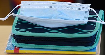 Laut dem Robert Koch-Institut (RKI) sind Schüler eher kein «Motor» bei Corona-Ausbrüchen an Schulen. Laut dem Robert Koch-Institut (RKI) sind Schüler eher kein «Motor» bei Corona-Ausbrüchen an Schulen.