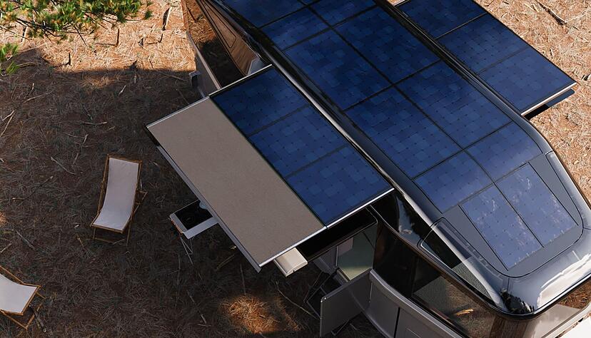 Campen im Elektrozeitalter: Der Lightship L1 verfügt auch über Solarmodule an Bord.