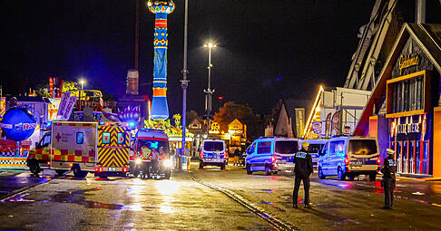 Auf dem Cannstatter Volksfest hat es eine Schlägerei mit mehreren Verletzten gegeben.
