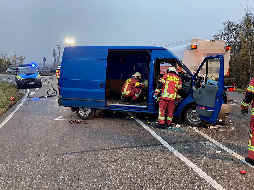 Schwerer Unfall auf der B39a Schwerer Unfall auf der B39a