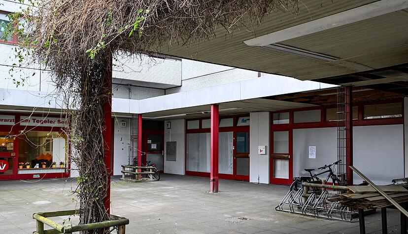 In diesem Hof explodierte zu Silvester eine Kugelbombe, die einen Jungen lebensgef&auml;hrlich verletzte.