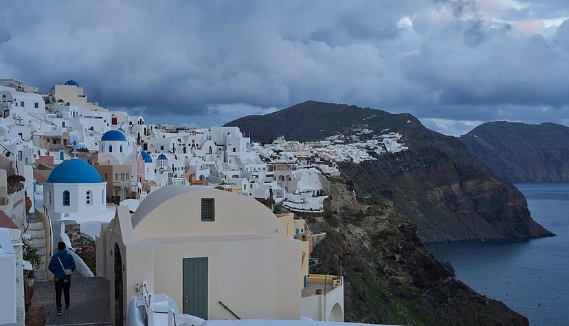 Die Erdbebenserie rund um die griechische Urlaubsinsel Santorini dauert an. (Foto vom 4.2.)