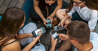 Für viele Jugendliche sind Instagram, TikTok & Co. feste Begleiter durch den Tag.