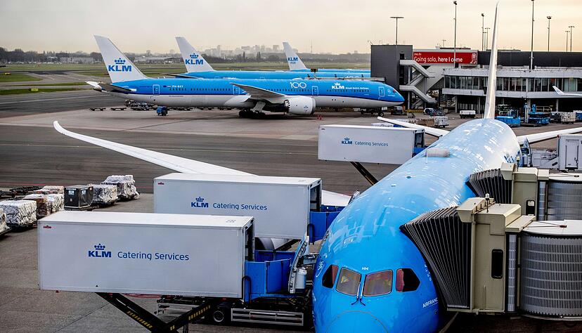 Wegen des Sturmtiefs wurde am Flughafen Schirphol viele Flüge gestrichen. (Archivfoto)