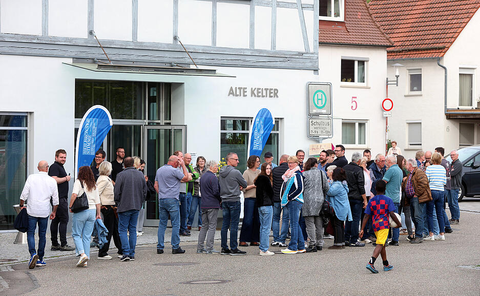 Das geplante Aus der SLK-Klinik in L&ouml;wenstein war kurzerhand zum Top-Thema bei der Infoveranstaltung geworden.
