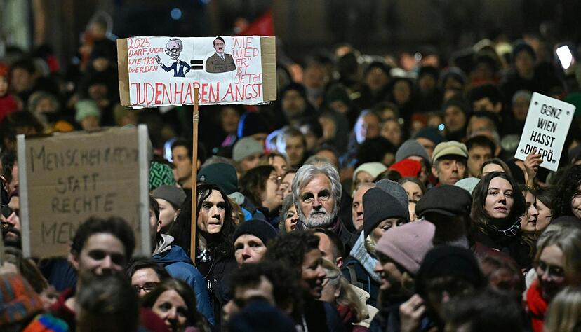Dutzende zivilgesellschaftliche Organisationen riefen zu der Kundgebung auf.