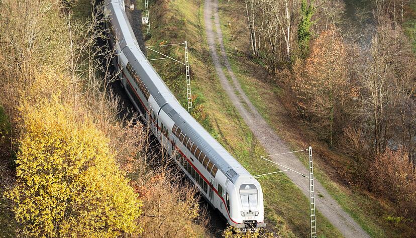 Die G&auml;ubahn verbindet Stuttgart mit dem s&uuml;dlichen Baden-W&uuml;rttemberg und mit der Schweiz. (Archivbild)