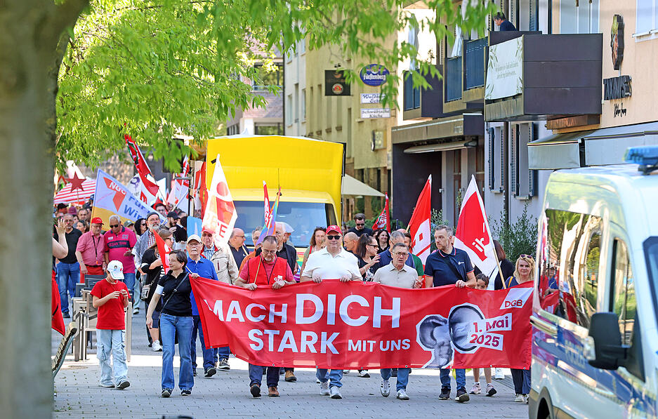 Der Marsch führte die Teilnehmer vom Bollwerksturm über die Untere Neckarstraße (Gastromeile) in die Innenstadt.