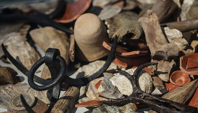 Die R&ouml;mer nahmen auf die Umwelt wenig R&uuml;cksicht, doch Abfall durfte nur an bestimmten Stellen entsorgt werden.