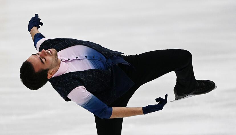 Der spanische Eiskunstläufer Tomàs-Llorenç Guarino Sabaté tritt bei den Olympischen Winterspielen mit einem Lauf zu Musik an, die auf die Minions-Figuren aus den Zeichentrickfilmen anspielt. (Archiv-Bild) Der spanische Eiskunstläufer Tomàs-Llorenç Guarino Sabaté tritt bei den Olympischen Winterspielen mit einem Lauf zu Musik an, die auf die Minions-Figuren aus den Zeichentrickfilmen anspielt. (Archiv-Bild)