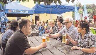 Die Nähe zum Jagsttalradweg führt viele Fahrradfreunde in das Hotel samt Biergarten an der Bahnhofstraße.Fotos: Mario Berger