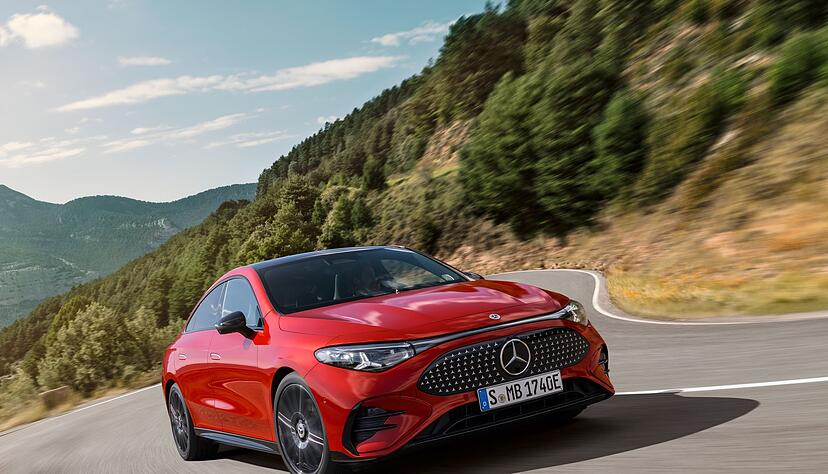 Eine neue Kurve nehmen: Der CLA kommt zun&auml;chst als vollelektrisches Modell auf den Markt - sp&auml;ter folgen Hybride.