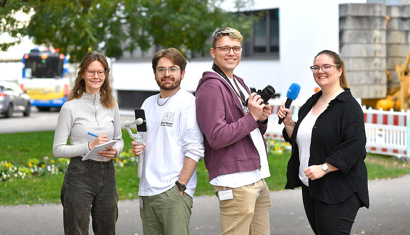 Die Volont&auml;re Klara Landes, Dennis Frank, Simon Bitsch und Anna-Linda Hahn (von links) stecken hinter "So wohnt die Region".