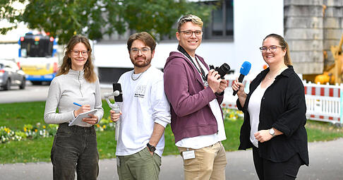 Die Volontäre Klara Landes, Dennis Frank, Simon Bitsch und Anna-Linda Hahn (von links) stecken hinter "So wohnt die Region". Die Volontäre Klara Landes, Dennis Frank, Simon Bitsch und Anna-Linda Hahn (von links) stecken hinter "So wohnt die Region".