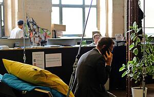 Gr&uuml;nder und Unternehmer sollen im "Spin-off-Lab" in K&uuml;nzelsau oder auch in der "Brainstation Lauda" Anlaufpunkte erhalten. Foto: dpa